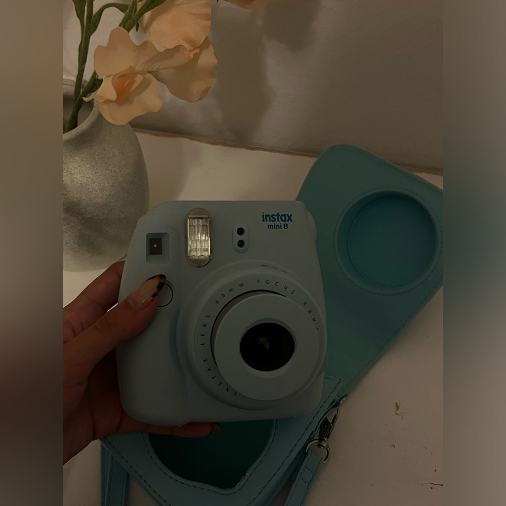 WORKING instax polaroid camera